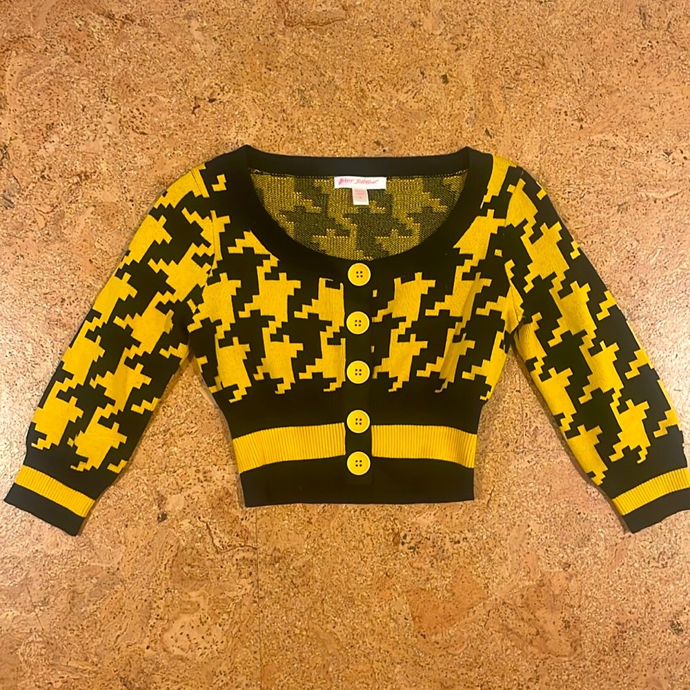 Like new Betsey Johnson cropped houndstooth cardigan htf gold black M VINTAGE